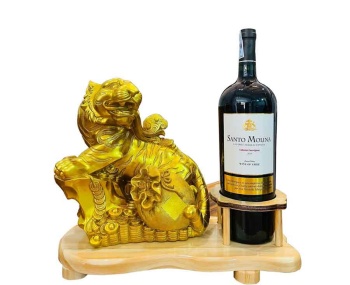 Kệ hổ linh vật trang trí rượu vang Chile Santo Molina 1.5 lít