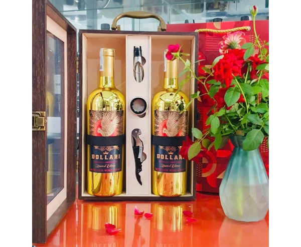 Set Quà Tặng Hộp Gỗ Mặt Kính 2 chai Vang Chile Dollari