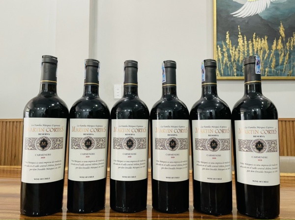 Rượu vang Martin Cortes Reserva