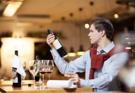 Cách dùng và thưởng thức rượu vang - Vui Sống Mỗi Ngày [VTV3 – 30.12.2015]